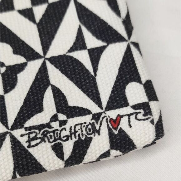 Brighton LOVE Black And White Canvas Makeup Up Bag Clutch Valentine's Day NWOT - Picture 5 of 12